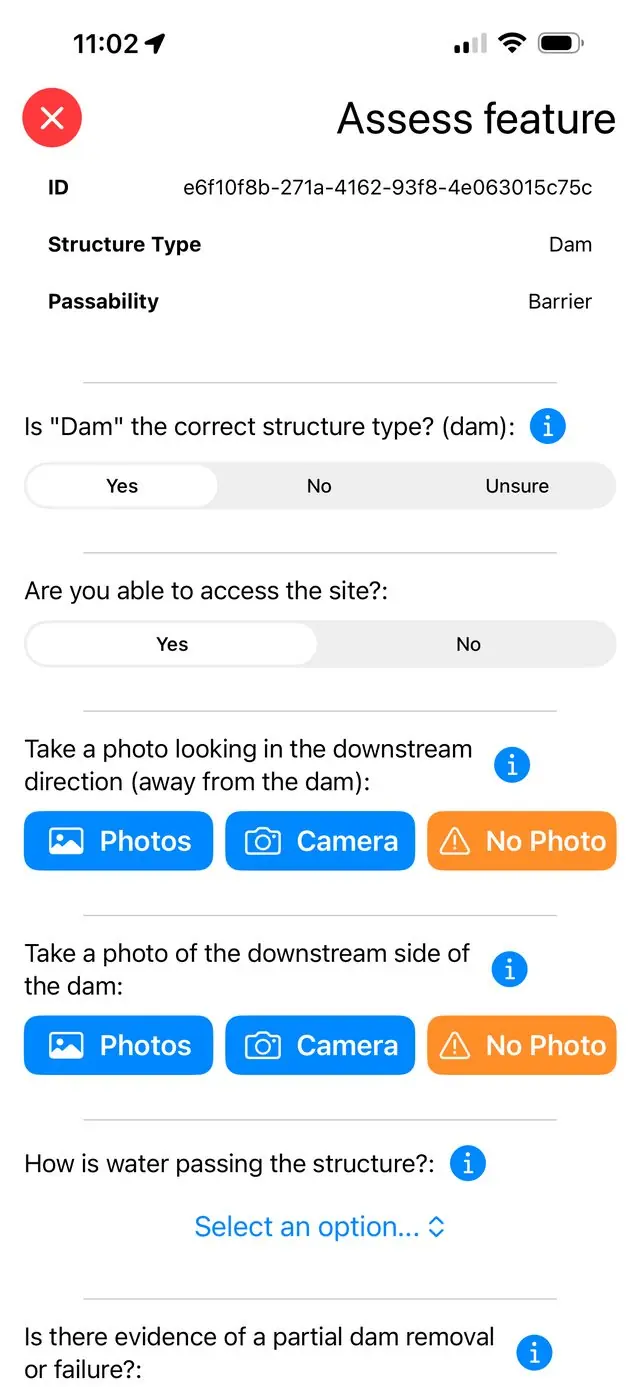 CANFISHPASS assessment screen: simple yes/no questions about a dam or culvert